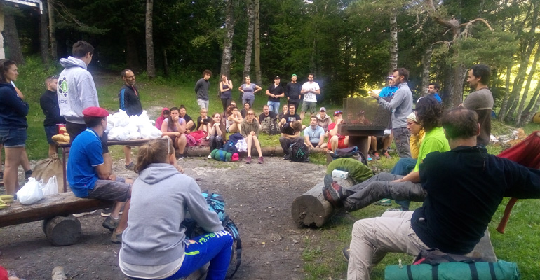 Les élèves et apprentis de BTS 1re année de la MFR de Moirans à la découverte des sports de pleine nature dans le Vercors